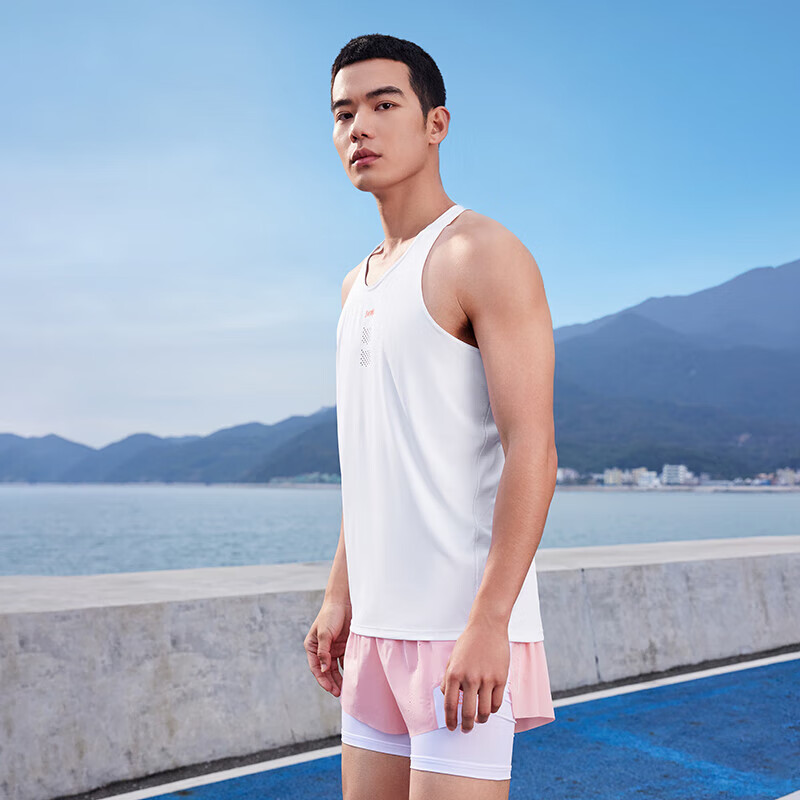 Gilet sportivo da uomo a 361 g - Running Gear Vest recensione e prezzo
